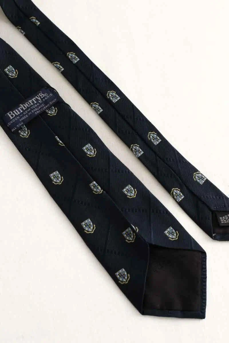 Cravate Burberry Marine en Soie