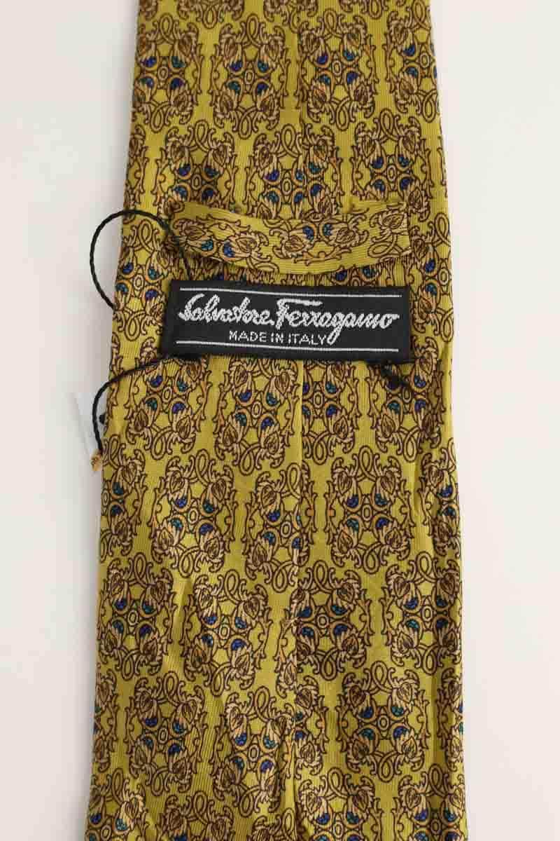 Cravate Salvatore Ferragamo Jaune en Soie