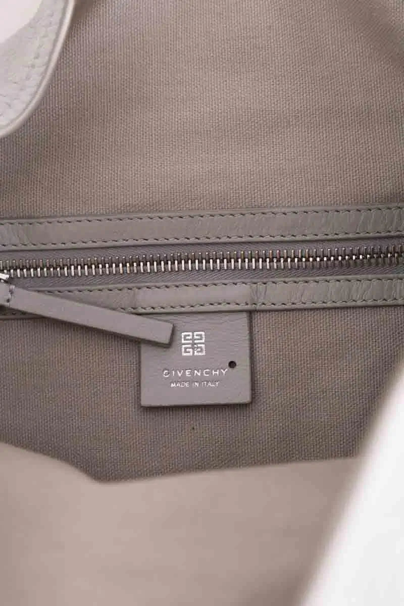 Sac porté épaule Givenchy Gris en Cuir
