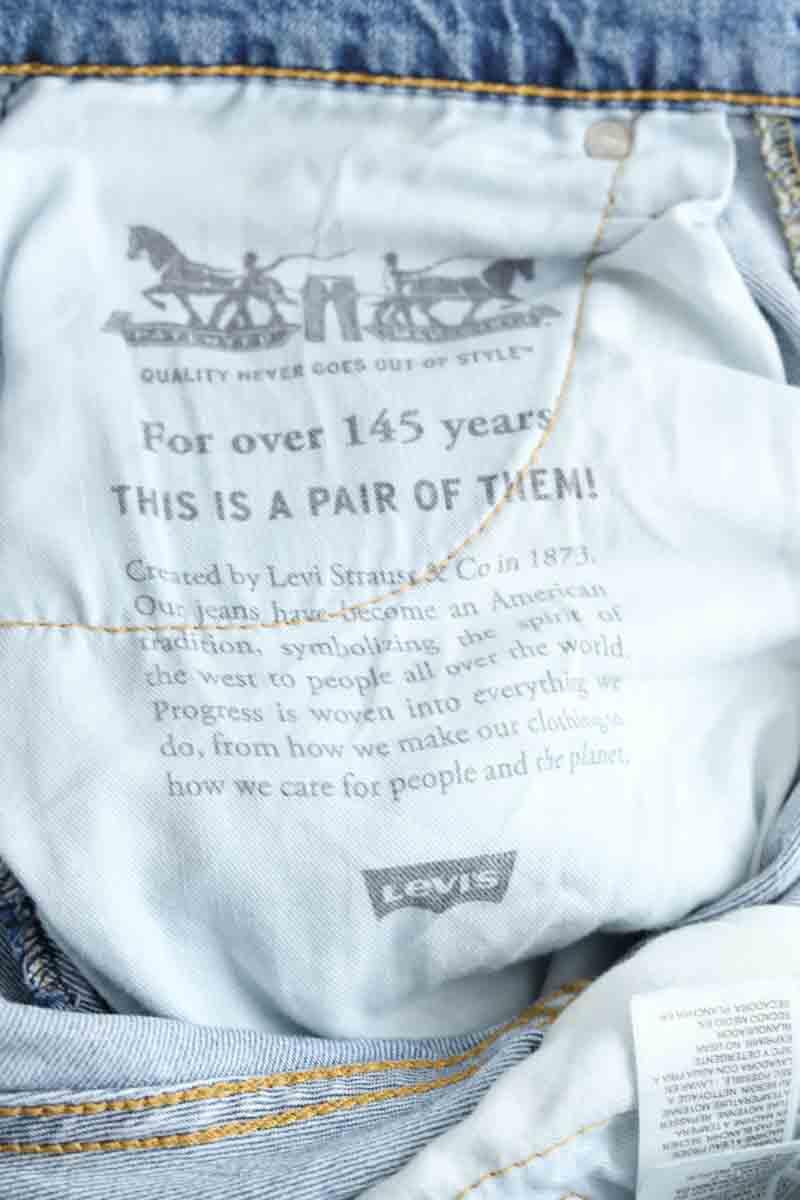 Jean Levi's 512 Bleu