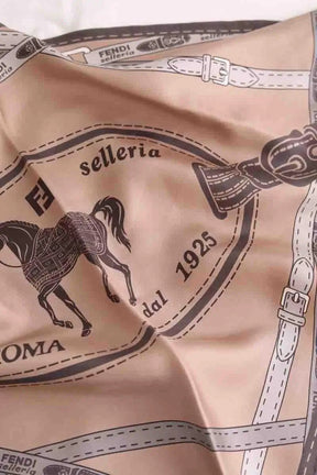 Foulard Fendi Beige en Soie