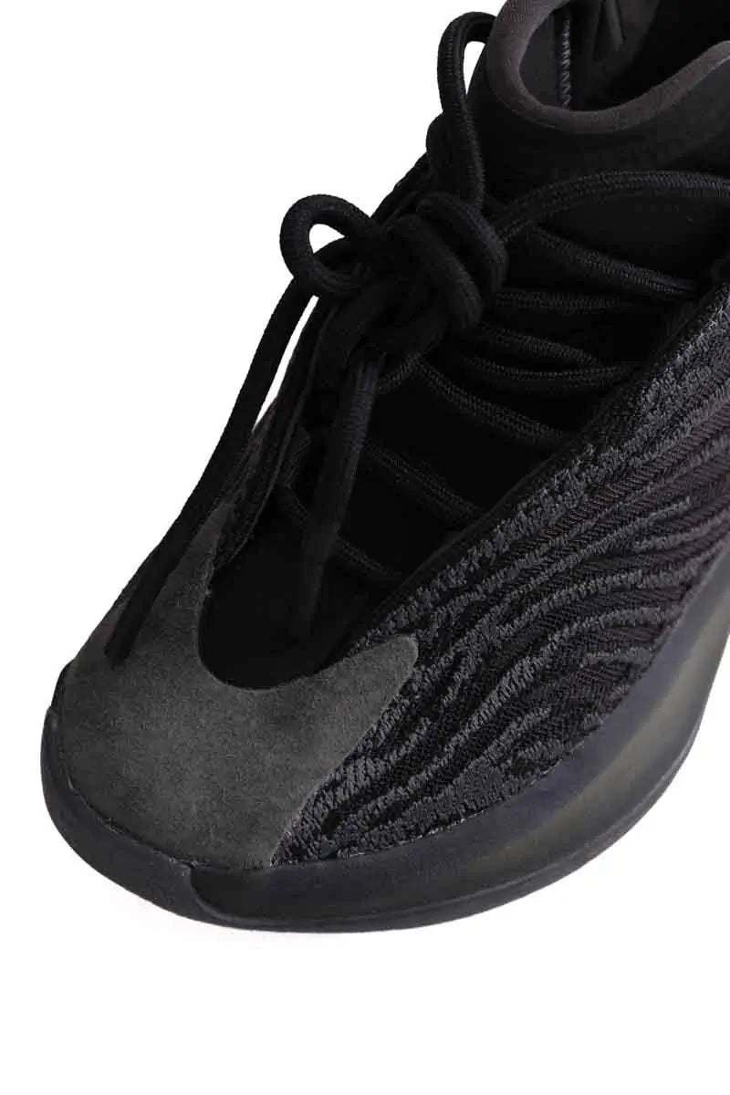 Baskets Yeezy Noir en Plastique