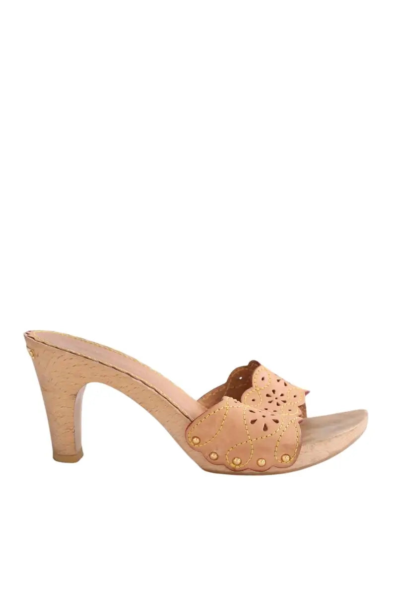 Talons Louis Vuitton Beige en Cuir, taille 38 - Seconde Main