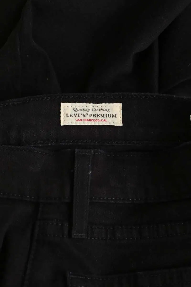 Jean droit Levi's 724 high rise straight Noir en Coton