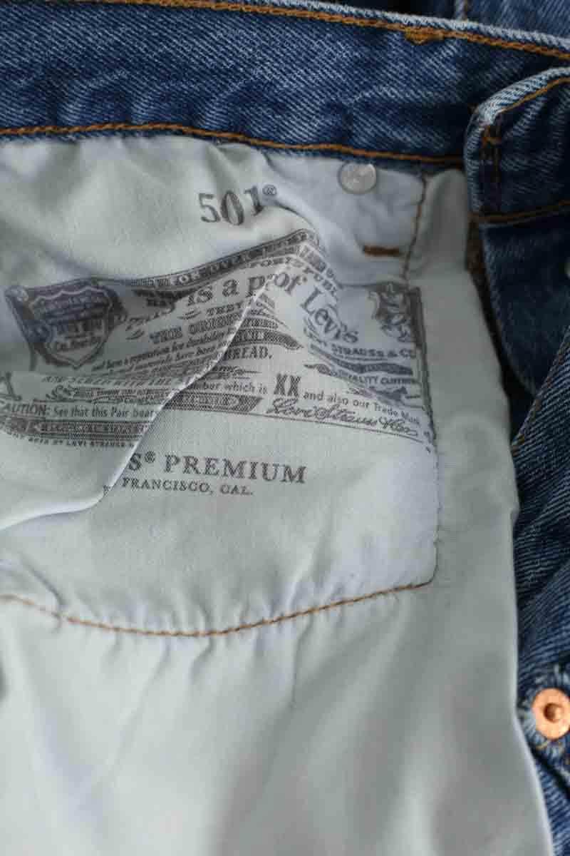 Jean droit Levi's Bleu en Coton