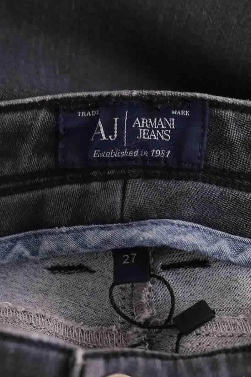 Jean slim Armani Jeans Gris en Coton