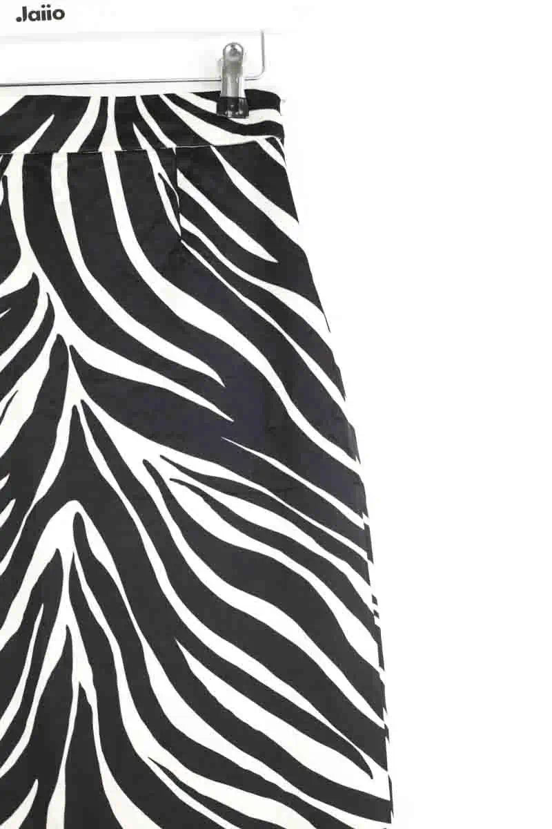 Jupe Nina Ricci Noir en Viscose