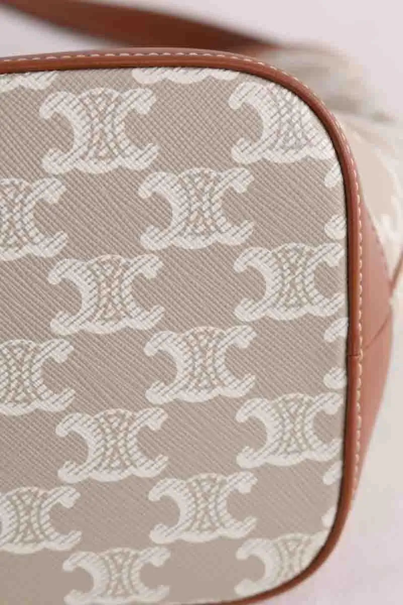Sac à bandoulière Celine SAC SEAU Beige en Cuir