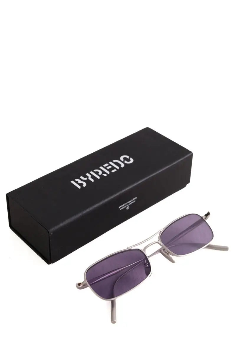 Lunettes de soleil Byredo Gris en Métal