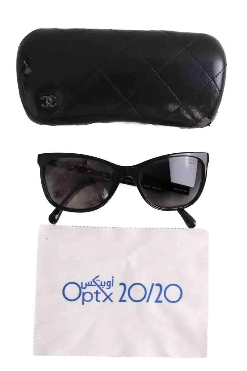 Lunettes de soleil Chanel Noir en Plastique