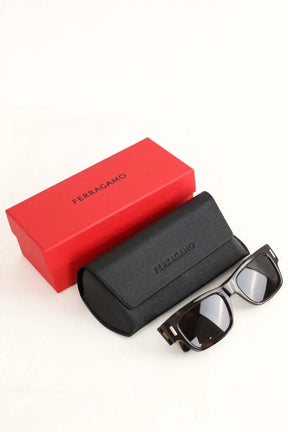 Lunettes de soleil Salvatore Ferragamo Marron en Plastique