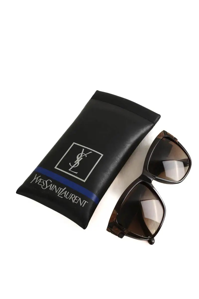 Lunettes de soleil Yves Saint Laurent Marron en Plastique
