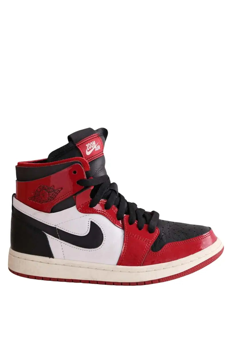 Baskets Nike Rouge en Cuir, taille 36 - Seconde Main