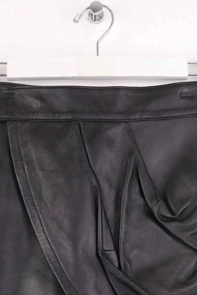 Mini jupe Louis Vuitton Noir en Cuir