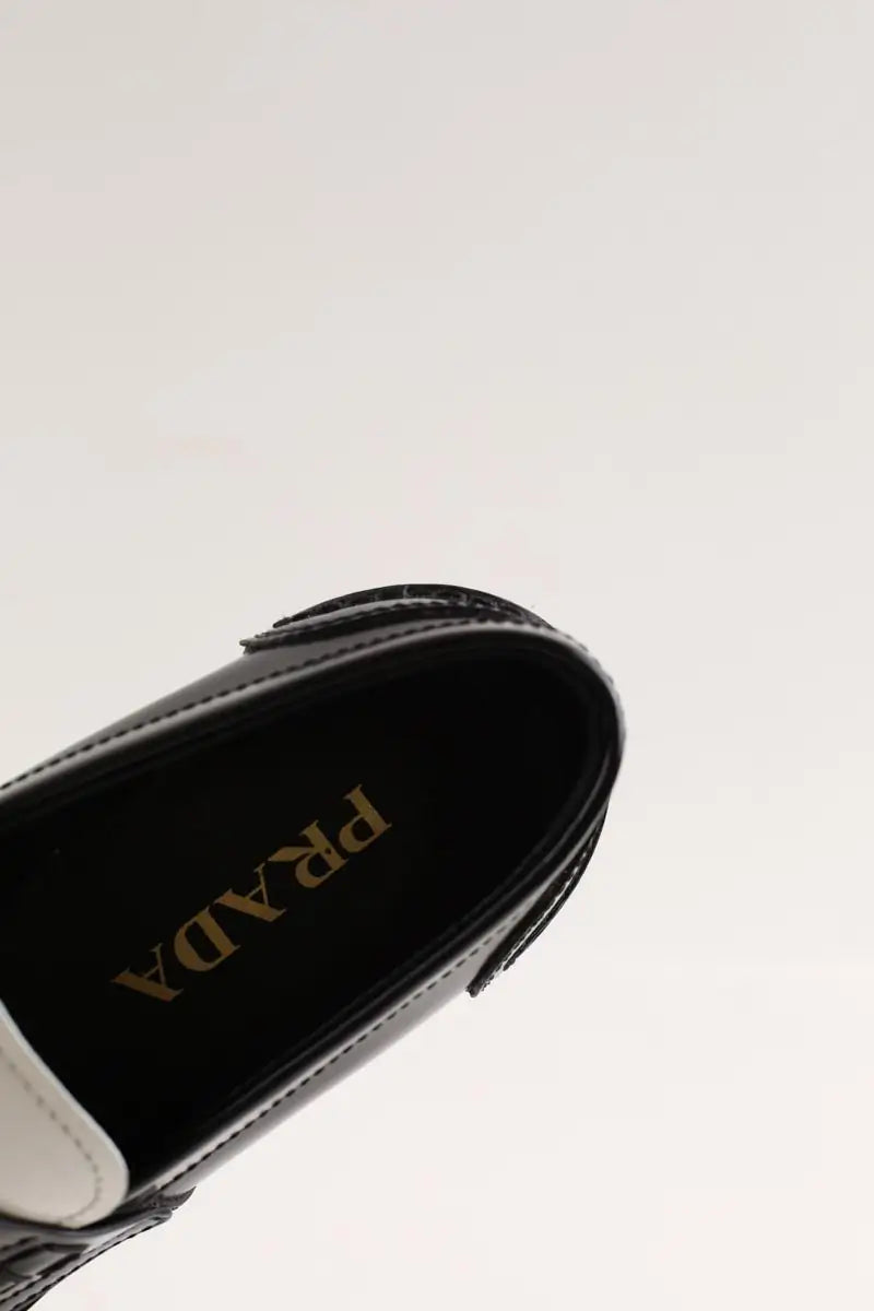 Mocassins Prada Noir en Cuir