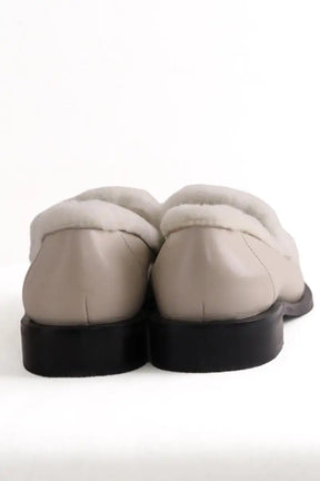 Mocassins Stuart Weitzman Ecru en Cuir