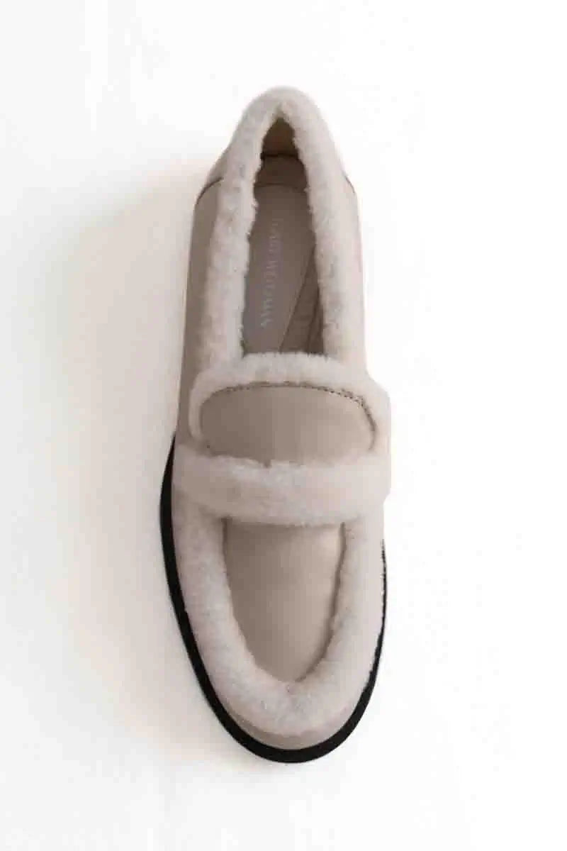 Mocassins Stuart Weitzman Ecru en Cuir