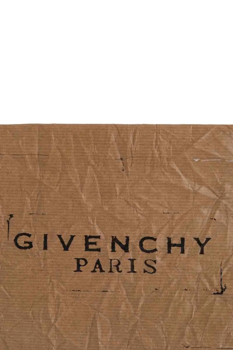 Invitation défilé A/H 2020-2021 Givenchy Camel en 