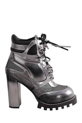 Boots à lacets Louis Vuitton Argent en Cuir, taille 39 - Seconde Main