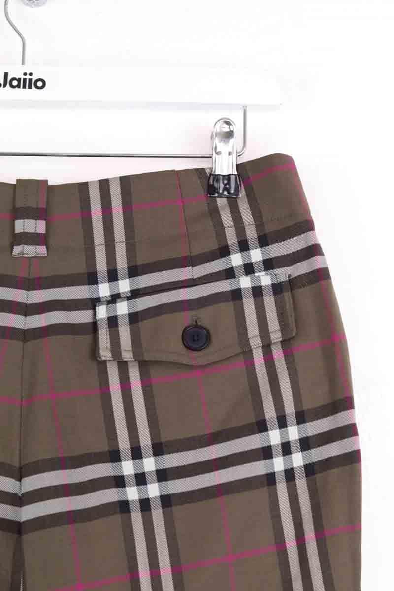 Pantalon droit Burberry Kaki en Laine