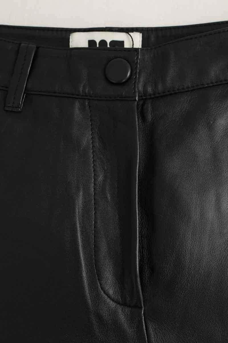 Pantalon droit Maison Standards Noir en Cuir