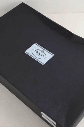 Pantalon slim Prada Noir en Polyamide