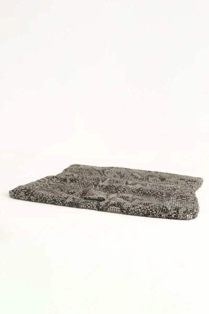 Pochette BCBG Max Azria Gris en Synthétique