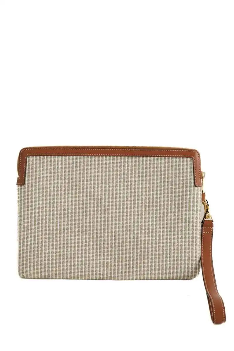 Pochette Celine Triomphe en toile Ecru en Cuir
