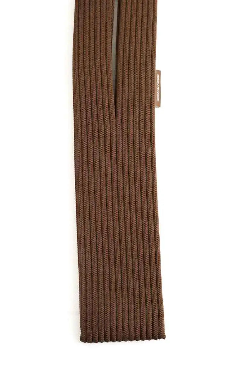 Pochette de téléphone Issey Miyake Marron en Synthétique