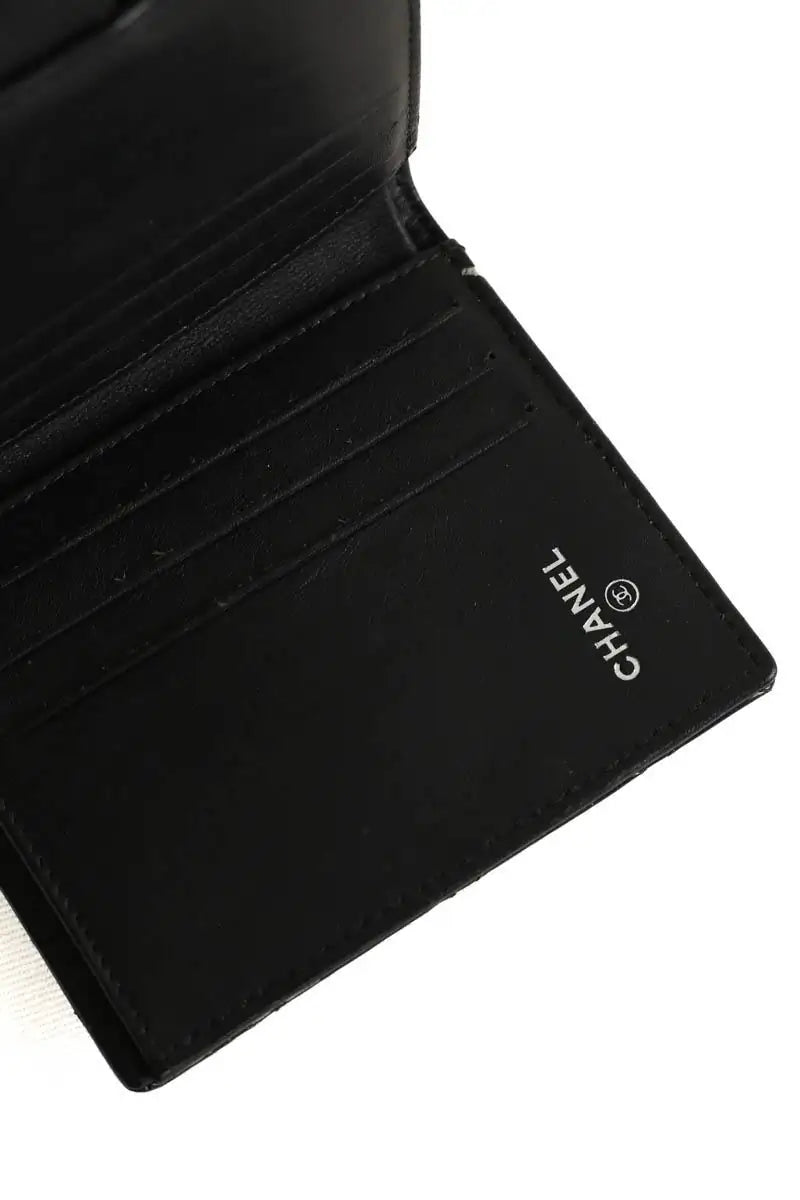 Portefeuille Chanel Noir en Cuir verni