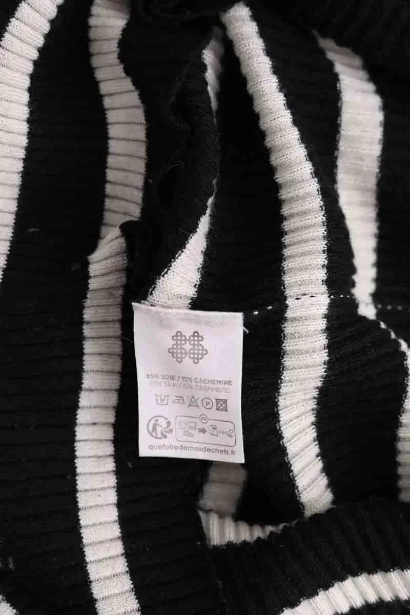 Pull Kujten Noir en Soie