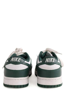 Baskets Nike Vert en Cuir