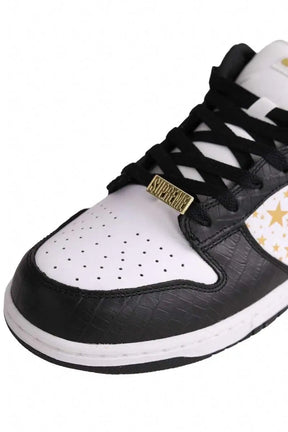 Baskets basses Nike x Supreme Nike SB Dunk Low Multicolore en Cuir
