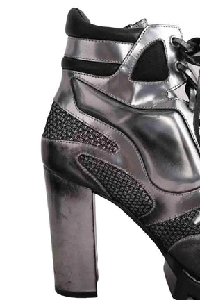 Boots à lacets Louis Vuitton Argent en Cuir