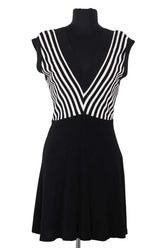 Robe Sandro Noir en Viscose, taille M - Seconde Main