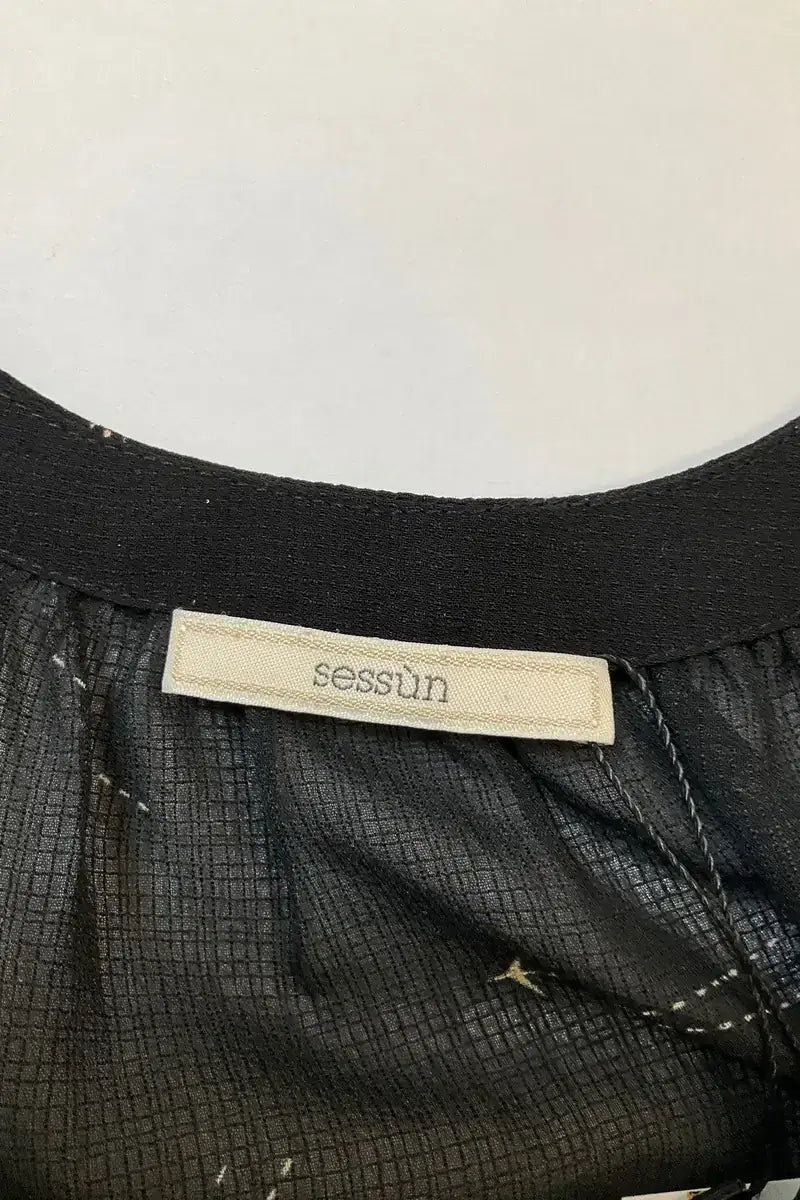 Robe Sessun Noir en Synthétique