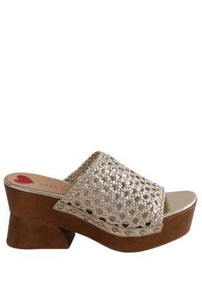 Sabots Tara Jarmon Doré en Cuir, taille 36 - Seconde Main