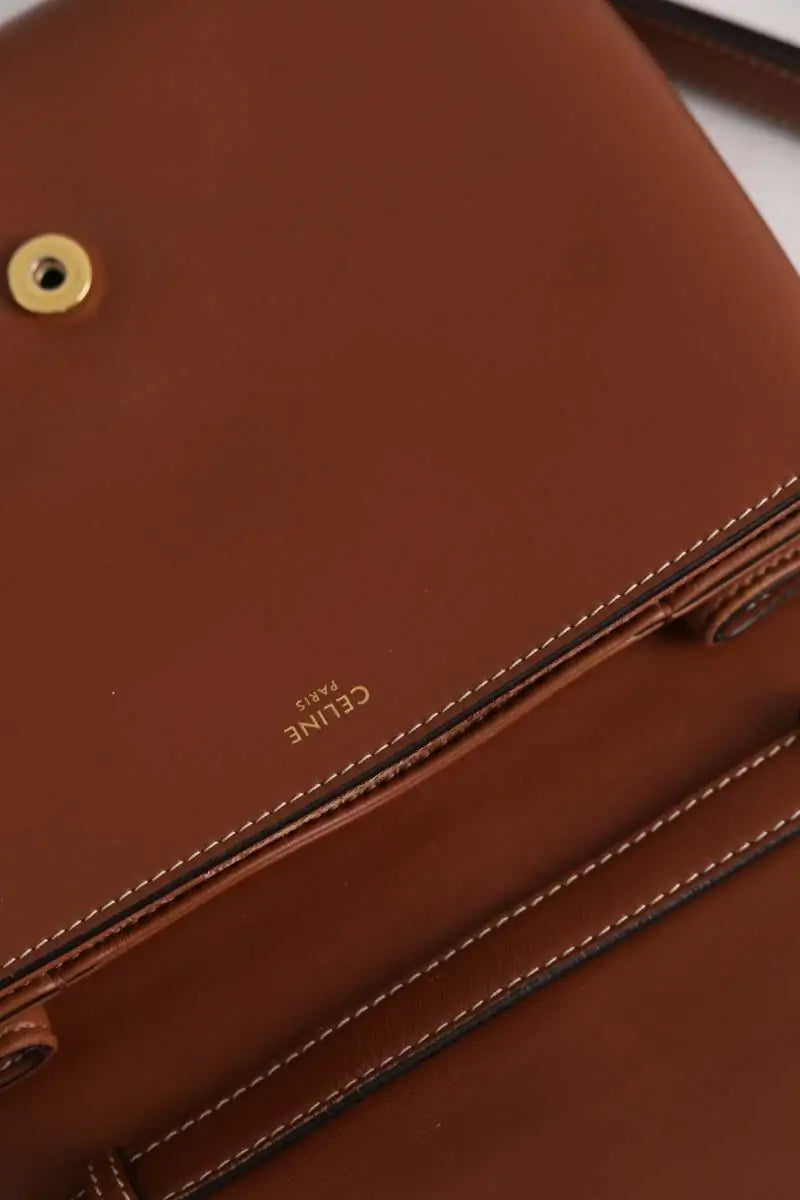 Sac à bandoulière Celine Tabou Camel en Cuir