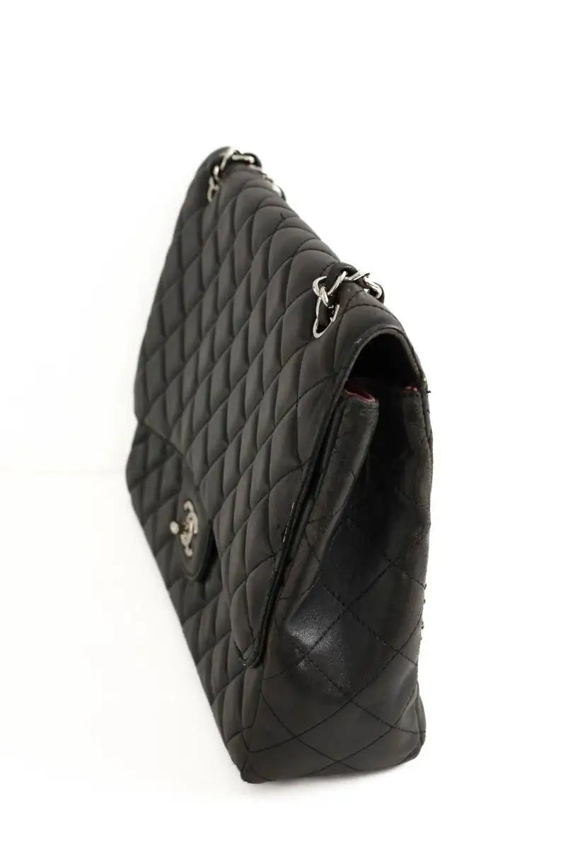 Sac à bandoulière Chanel Maxi Jumbo Noir en Cuir