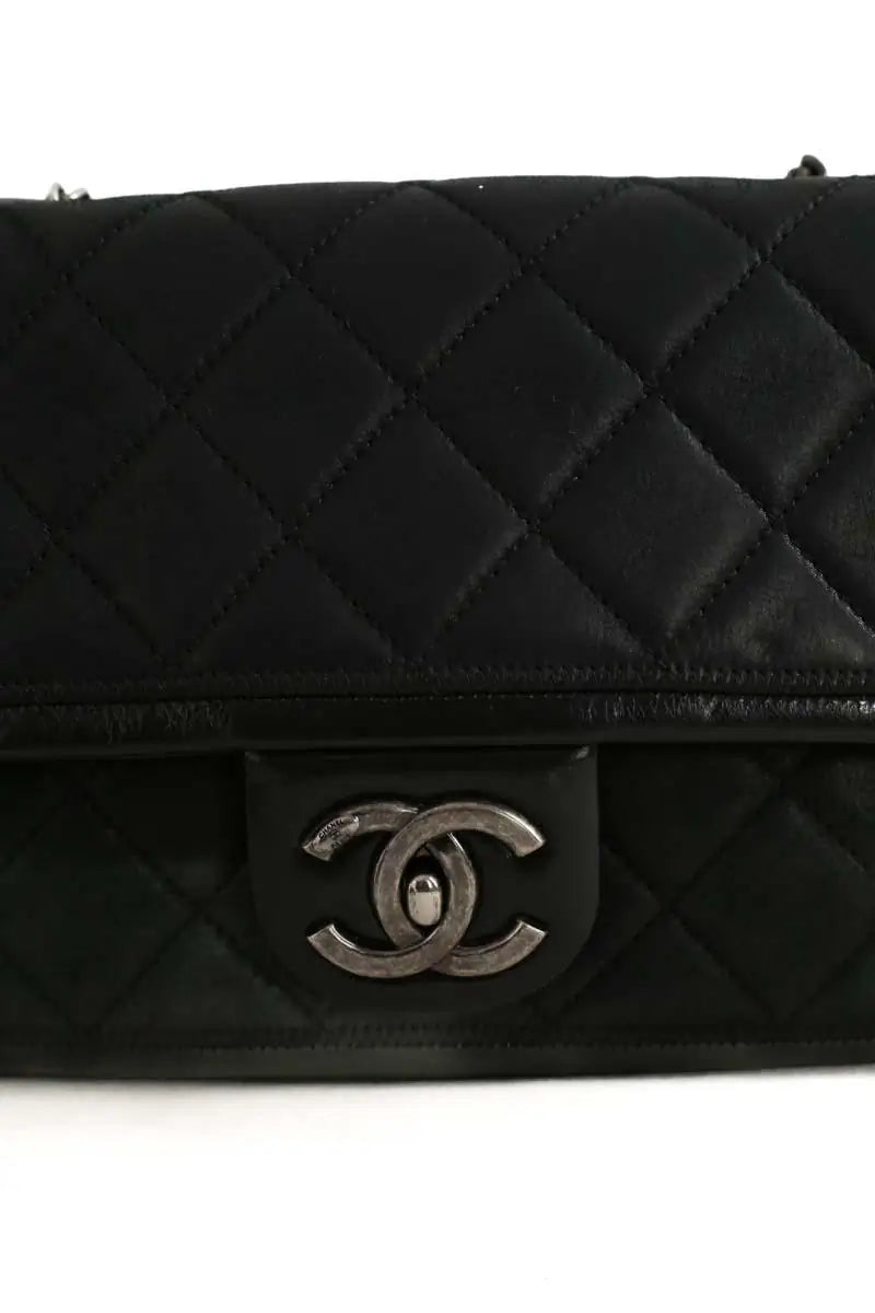 Sac à bandoulière Chanel Noir en Cuir