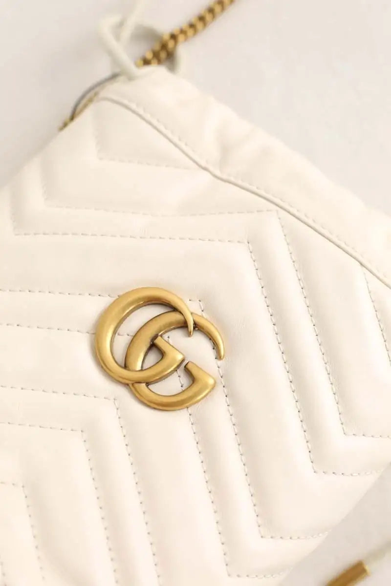 Sac à bandoulière Gucci Seau GG Marmont Ecru en Cuir