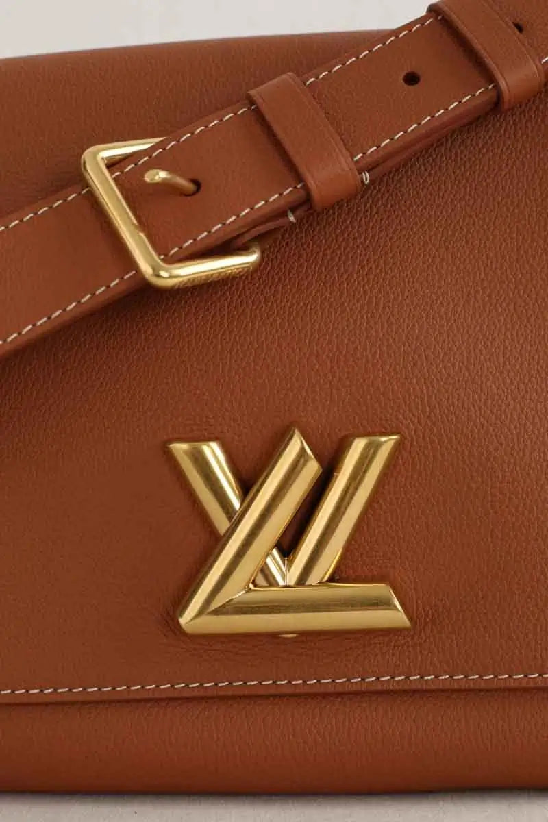 Sac à bandoulière Louis Vuitton Calfskin soft twist shoulder bag cognac Camel en Cuir