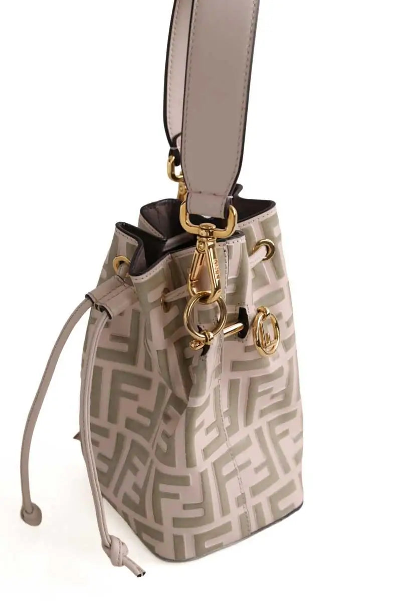 Sac à main Fendi Mon Tresor Beige en Cuir