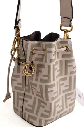 Sac à main Fendi Mon Tresor Beige en Cuir