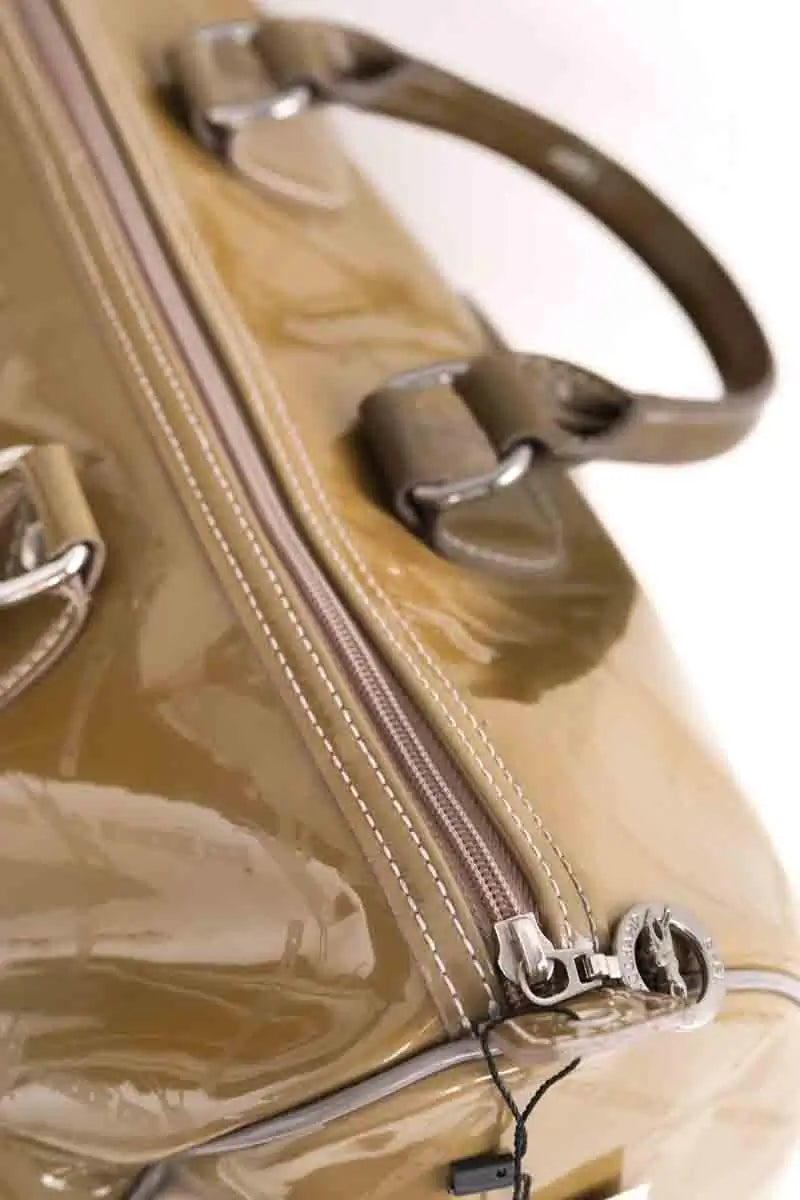 Sac à main Longchamp Paris boston coloris taupe imprimé sigle longchamps monochrome Kaki en Cuir verni