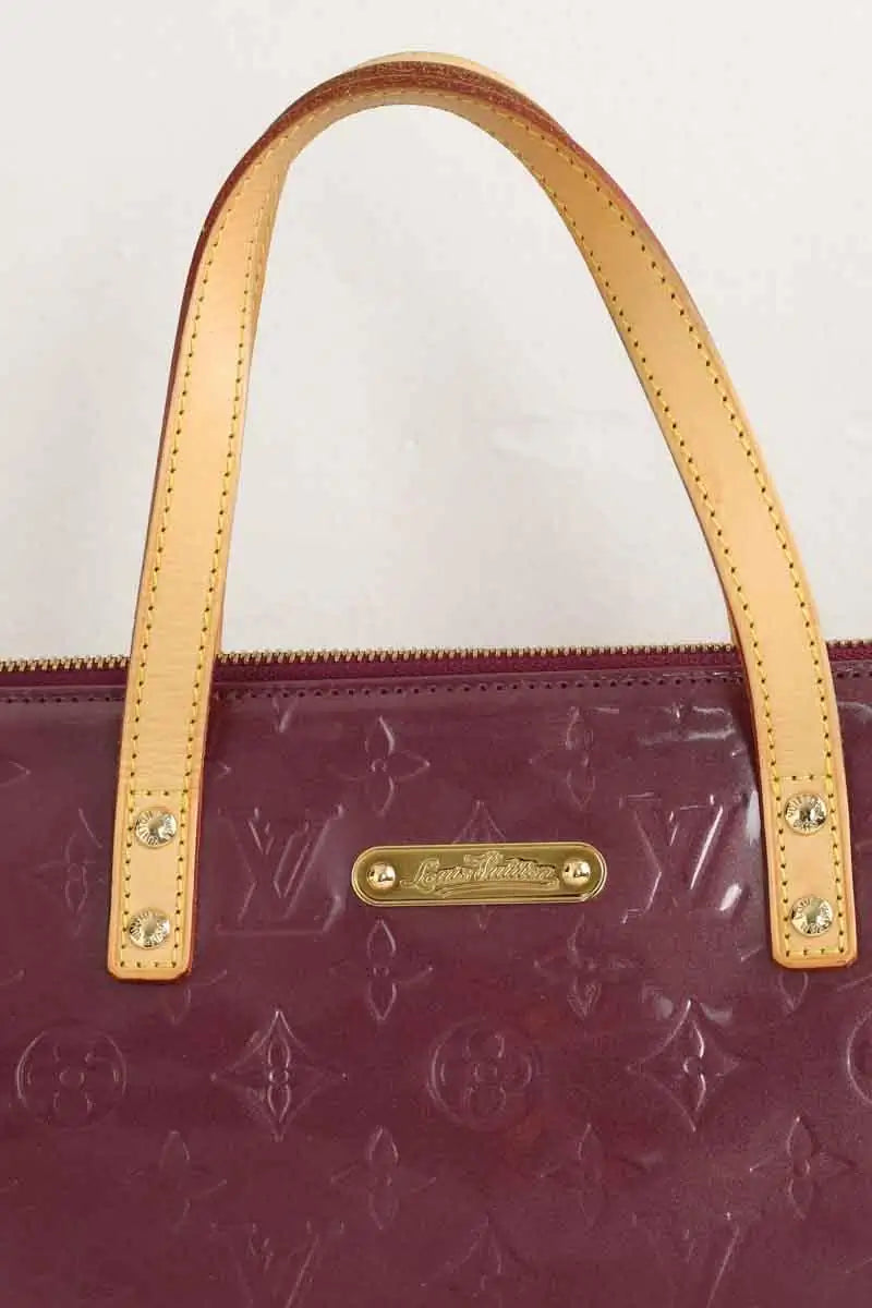 Sac à main Louis Vuitton Bellevue Bordeaux en Cuir verni