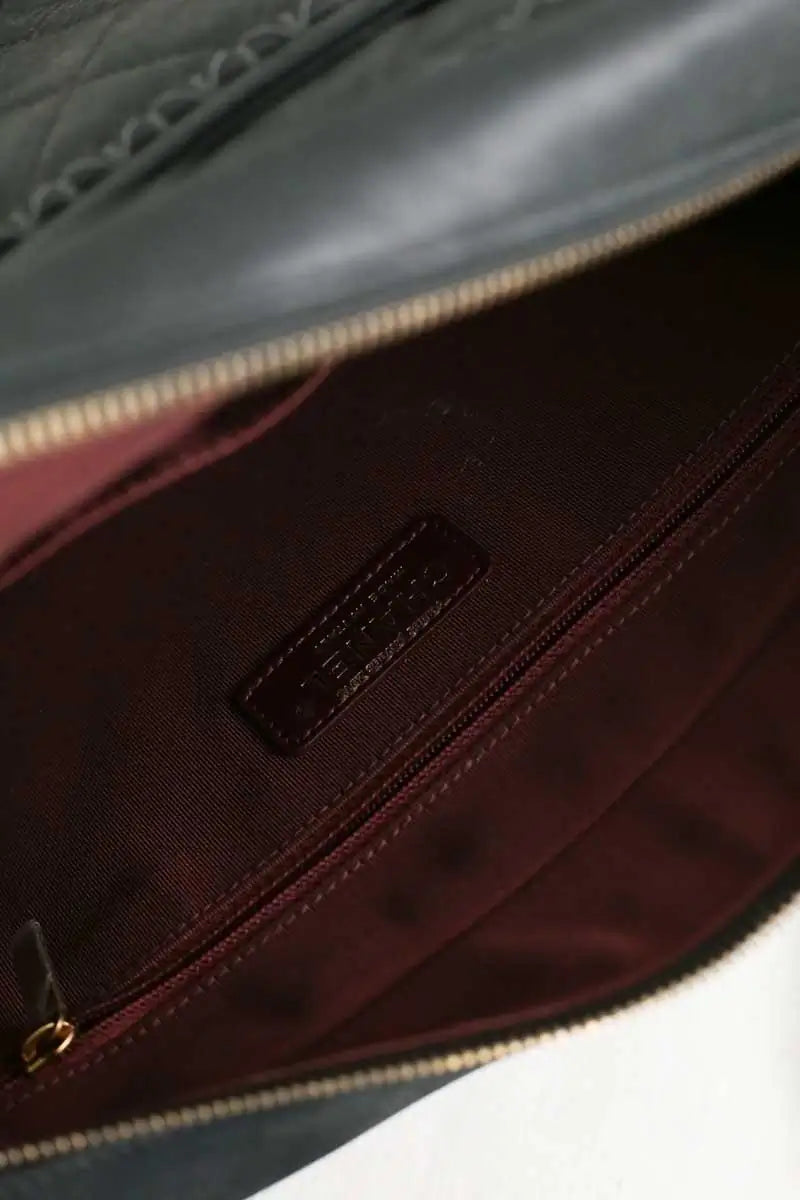 Sac porté épaule Chanel Stitched camera bag Graublau Noir en Cuir