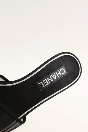 Sandales Chanel Noir en Tissu