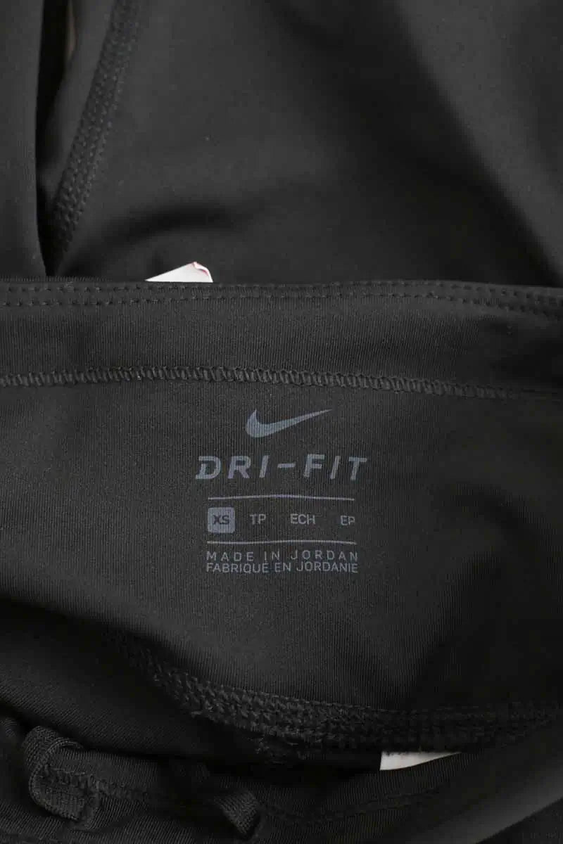 Short de sport Nike Noir en Polyester