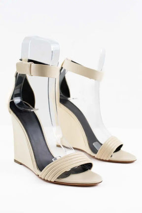 Talons Celine Ecru en Cuir